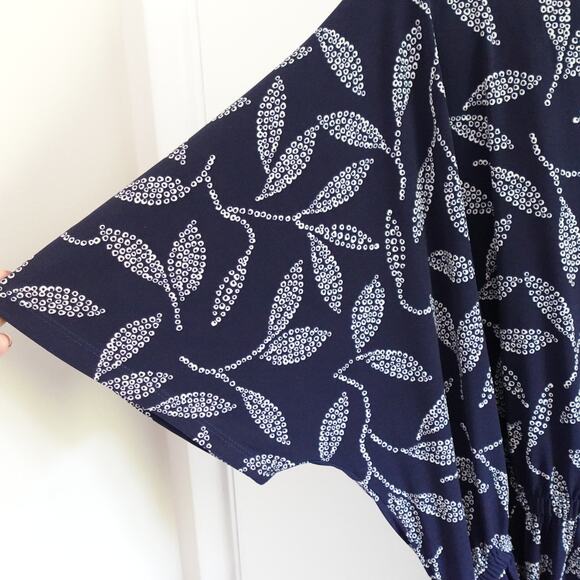 NWT Lane Bryant Perfect Kimono Sleeve V-Neck Jersey Jumpsuit Size 14/16 Leaves - Picture 14 of 16